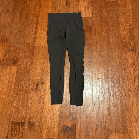 Lululemon Fast and Free 7/8 Tights - Picture 2 of 5